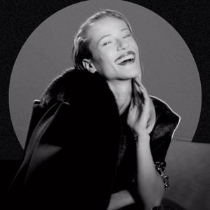 日韩三级在线播放
